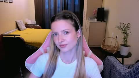 Snapshot of julie_flores chatting on July 2026 02:29:01 PM Julie online show from July 2026 02:29:01 PM