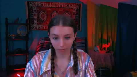 juliedaniel online show from September 2025 04:26:01 AM