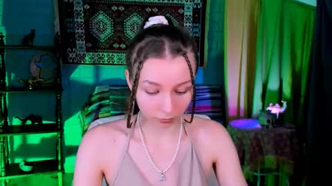 juliedaniel online show from November 2025 08:14:02 AM