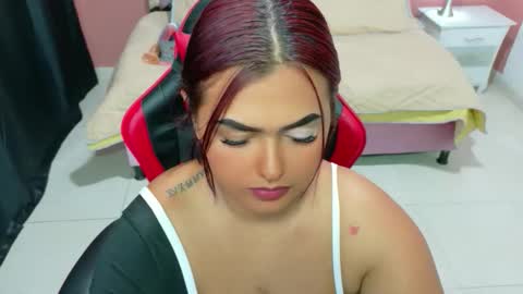 Snapshot of julieeta_castillo chatting on May 2026 02:55:01 PM julieta online show from May 2026 02:55:01 PM