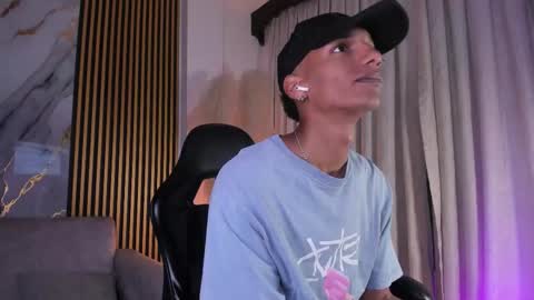 Julien online show from March 2026 11:27:02 AM