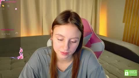 julieqt online show from December 2025 05:31:02 PM