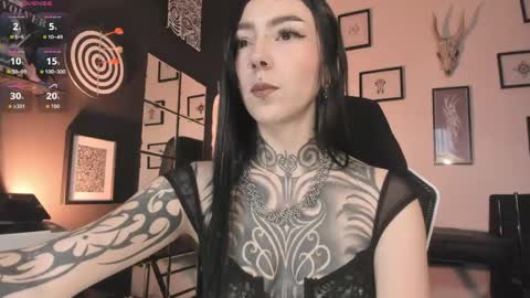juliet_sourire online show from April 2026 01:35:02 PM