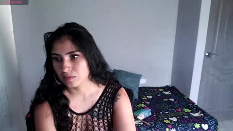 Snapshot of julieta4 chatting on January 2025 08:14:01 PM Julieta4 online show from January 2025 08:14:01 PM