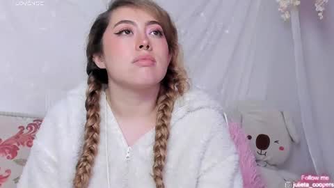 Snapshot of julieta_cooper20 chatting on June 2026 09:14:01 AM Juli online show from June 2026 09:14:01 AM