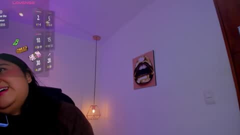 Snapshot of julieta_miller01 chatting on October 2025 12:03:02 PM Julieta Mille online show from October 2025 12:03:02 PM