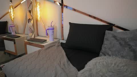 julieth_rojas online show from April 2026 04:30:02 AM