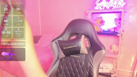 Julieth online show from April 2026 05:01:02 AM