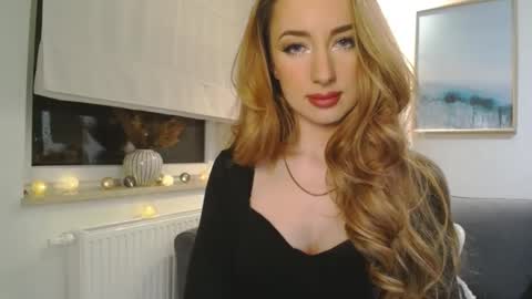 JulietteSensual online show from February 2025 04:05:01 PM