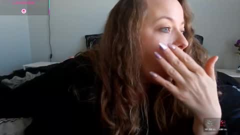 Juli Monroe online show from January 2026 09:18:01 PM