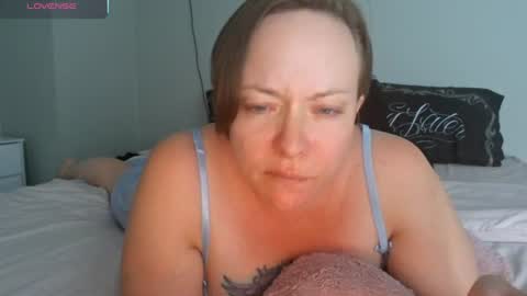 Snapshot of julimonroe chatting on June 2026 04:10:02 AM Juli Monroe online show from June 2026 04:10:02 AM
