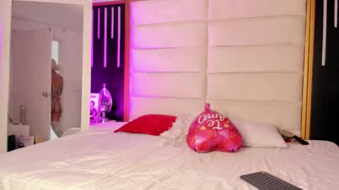 Juli online show from March 2026 01:06:02 PM