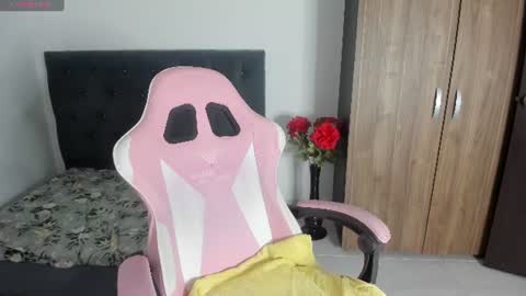 Snapshot of juline_smithh chatting on July 2026 11:45:02 AM Juline Smith online show from July 2026 11:45:02 AM
