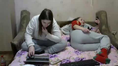 Juliya Katie online show from January 2025 07:00:02 PM