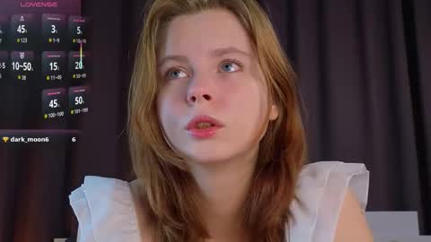 Julie online show from November 2025 04:07:02 PM