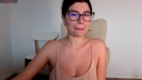 Jully online show from December 2025 09:37:01 AM