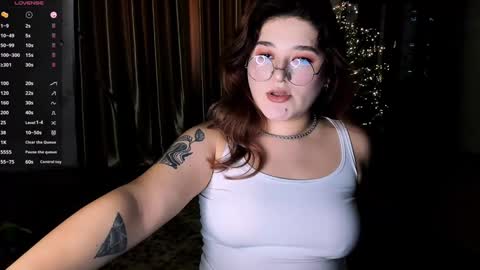 Snapshot of july_slowdive chatting on January 2025 08:55:02 AM Julie online show from January 2025 08:55:02 AM