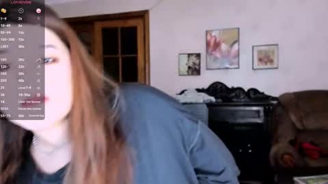 Snapshot of july_slowdive chatting on March 2025 07:30:01 AM Julie online show from March 2025 07:30:01 AM