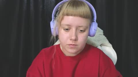 Snapshot of june_shy0 chatting on September 2025 06:23:02 AM June online show from September 2025 06:23:02 AM