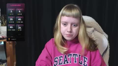 Snapshot of june_shy0 chatting on November 2025 08:24:01 AM June online show from November 2025 08:24:01 AM