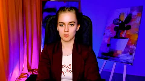 junewoods online show from March 2026 02:40:02 PM