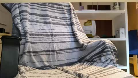 jungfrau19_ online show from December 2025 12:32:01 PM