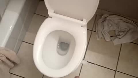 Snapshot of junior69king chatting on December 2025 12:12:01 PM manolito online show from December 2025 12:12:01 PM