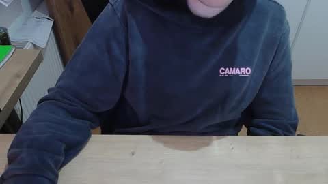 junk2711 online show from November 2025 06:29:01 PM