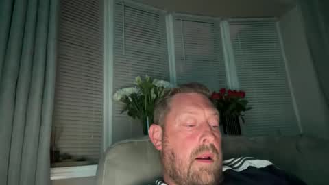 Junky online show from May 2026 08:03:02 PM
