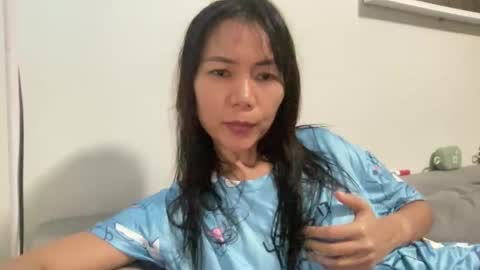 junovaughn online show from October 2025 01:40:02 PM