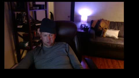 Snapshot of jusbeaz8722 chatting on December 2024 01:58:01 AM JustnSide Unexxst online show from December 2024 01:58:01 AM