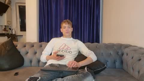 just_alexx12 online show from December 2024 05:18:02 PM