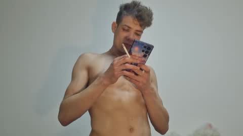 just_alexx12 online show from December 2024 01:04:02 AM