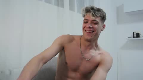 just_alexx12 online show from October 2025 05:13:02 PM