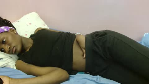 just ebonee online show from February 2026 12:12:01 PM