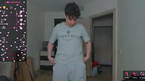 Snapshot of just_edwins chatting on June 2026 06:08:02 PM Edwins online show from June 2026 06:08:02 PM