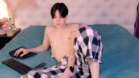 Snapshot of just_gay_ chatting on March 2025 01:18:01 PM just_gay_ online show from March 2025 01:18:01 PM