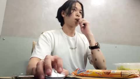 Snapshot of just_gay_ chatting on October 2025 10:19:01 PM just_gay_ online show from October 2025 10:19:01 PM