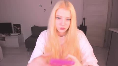 Snapshot of just_jessy_meow chatting on June 2026 07:35:01 PM JESSY online show from June 2026 07:35:01 PM