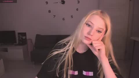 Snapshot of just_jessy_meow chatting on June 2026 07:51:02 PM JESSY online show from June 2026 07:51:02 PM