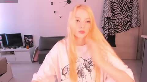 Snapshot of just_jessy_meow chatting on July 2026 04:50:01 AM JESSY online show from July 2026 04:50:01 AM
