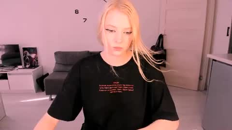 Snapshot of just_jessy_meow chatting on July 2026 02:25:02 PM JESSY online show from July 2026 02:25:02 PM