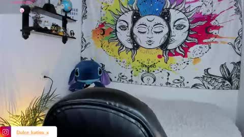 Snapshot of just_katiex chatting on November 2025 12:22:02 AM Sofia online show from November 2025 12:22:02 AM