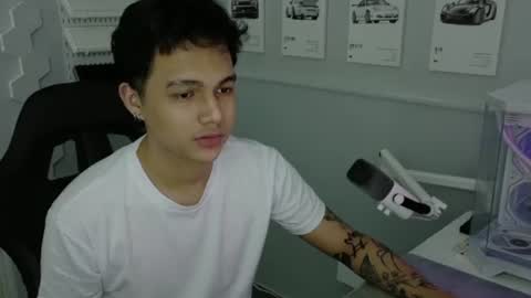 Snapshot of justagamerxxx chatting on July 2026 10:17:01 PM Rhys online show from July 2026 10:17:01 PM