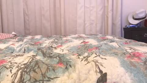 Snapshot of justasexyguyforu chatting on December 2024 11:35:02 PM justasexyguyforu online show from December 2024 11:35:02 PM