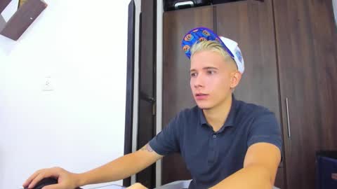 Snapshot of justin_biker chatting on November 2025 12:37:02 PM justin_biker online show from November 2025 12:37:02 PM