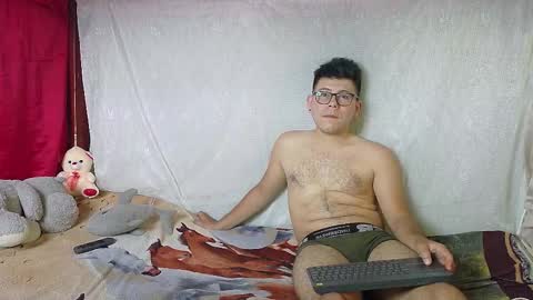 JUSTIN Y JAZMIN online show from March 2026 08:26:02 PM