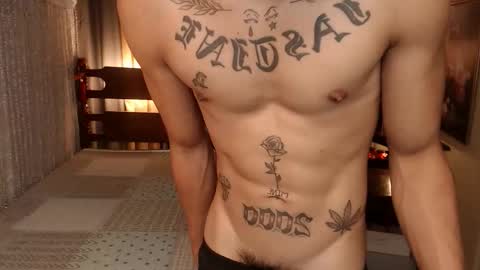 justine_hunk online show from January 2026 05:27:02 PM