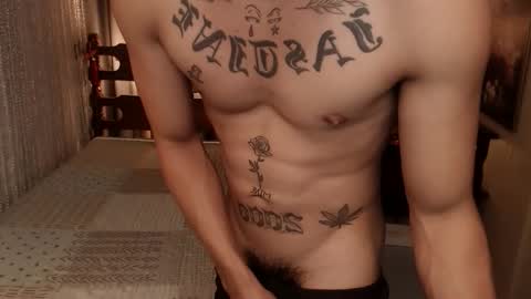 justine_hunk online show from April 2026 12:41:01 PM