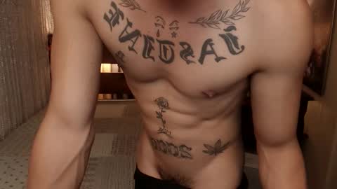 justine_hunk online show from April 2026 06:05:02 PM